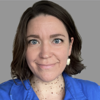 Diane Horvath headshot