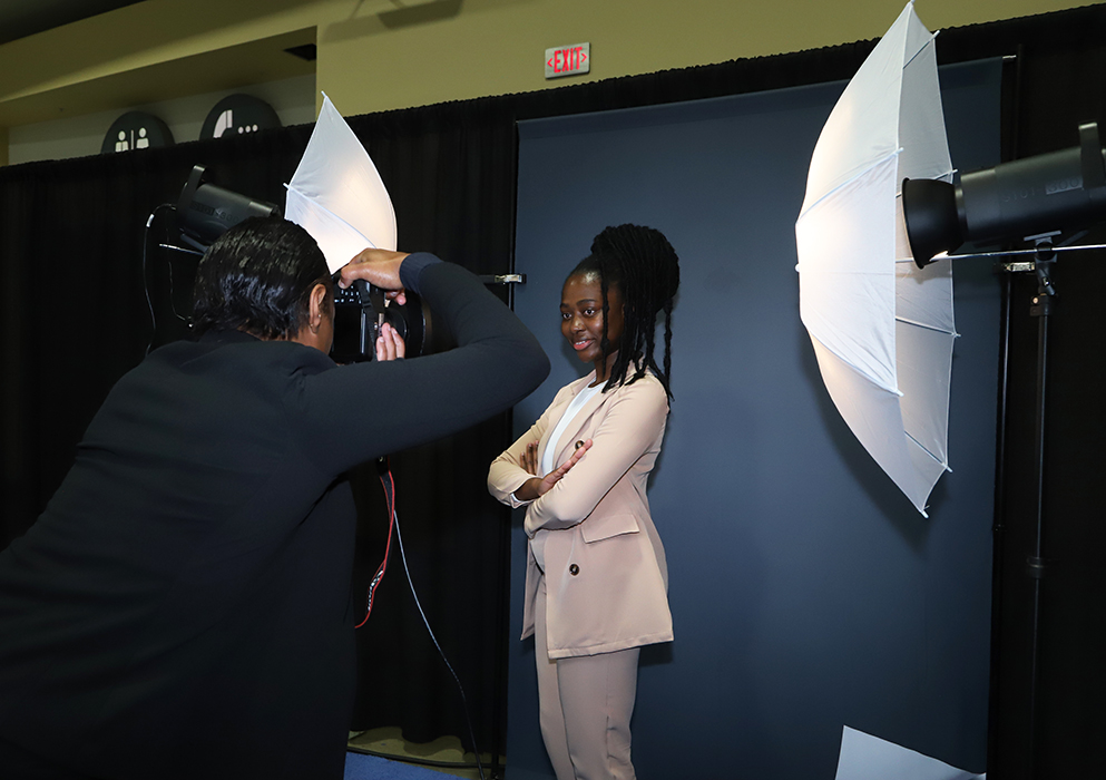 Monday_headshots_2025_700 Monday_headshots_2025_700