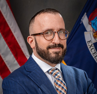Eli Rosenberg headshot