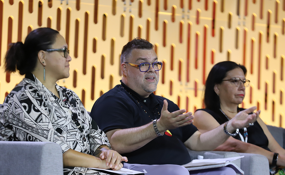 Sunday_stage_trio_2025_700