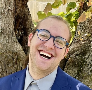 Derek I. Schmitz headshot